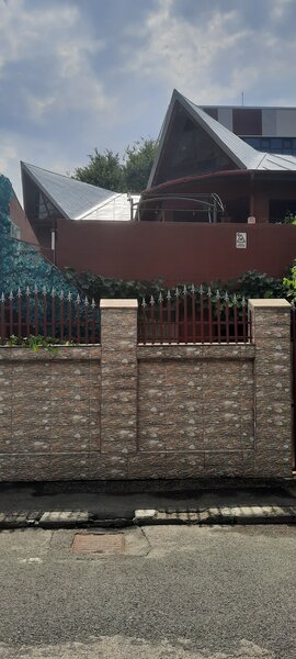 Sector 3, Bucuresti, str. Meiului nr. 26.