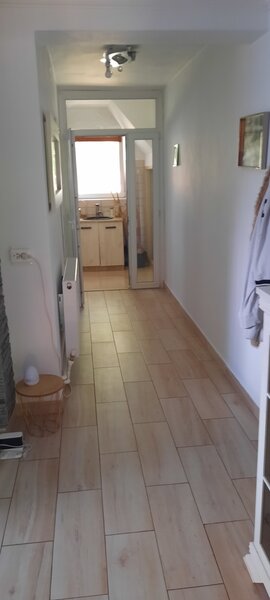 Sector 3, Bucuresti, str. Meiului nr. 26.