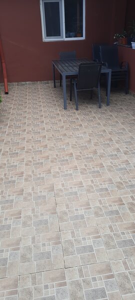 Sector 3, Bucuresti, str. Meiului nr. 26.